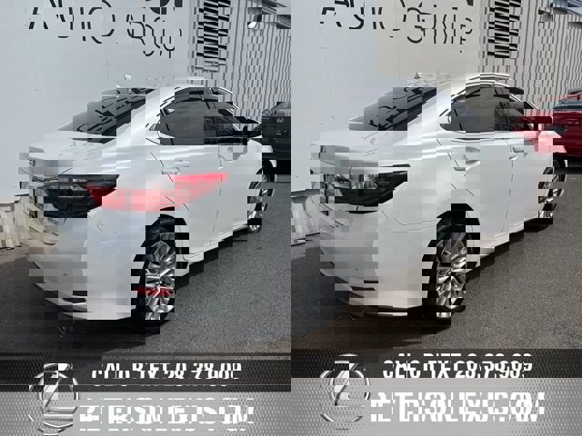 Used 2013 Lexus ES 350 w/ Luxury Pkg image 4