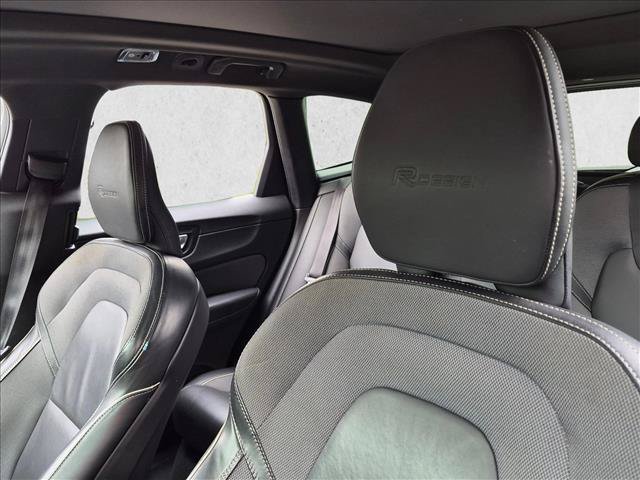 Used 2020 Volvo XC60 T5 R-Design w/ Protection Package Premier FWD image 17