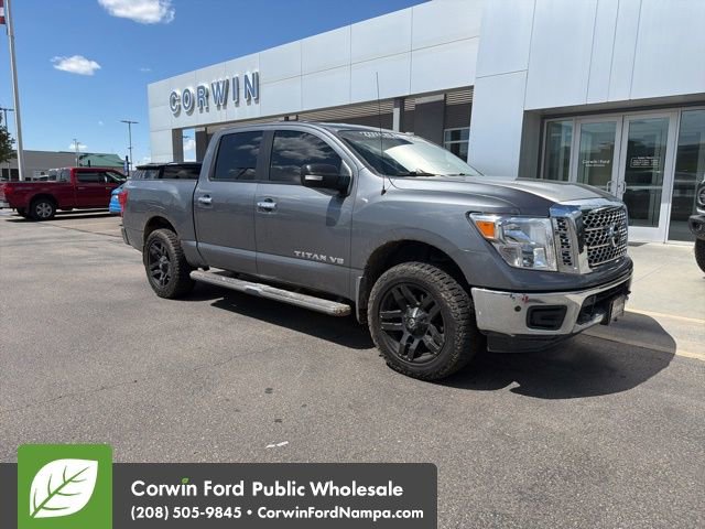 Used 2018 Nissan Titan SV w/ SV Convenience Package AWD/4WD image 2