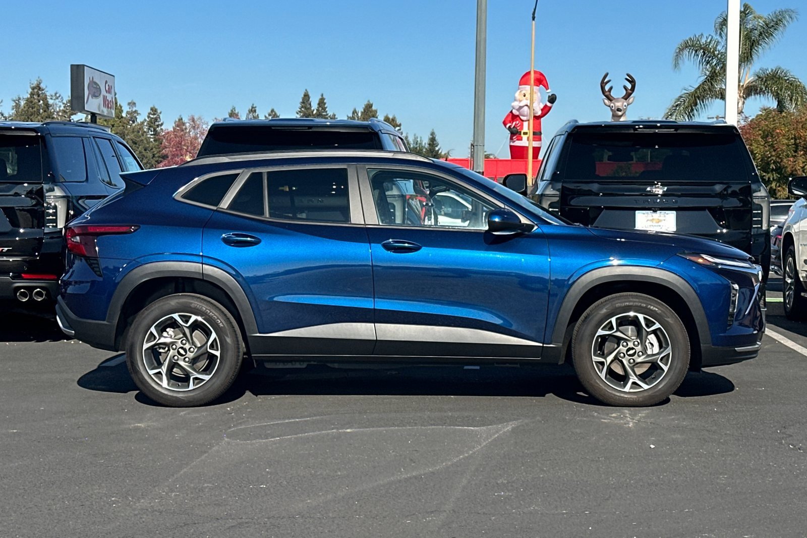 Used 2024 Chevrolet Trax LT image 4