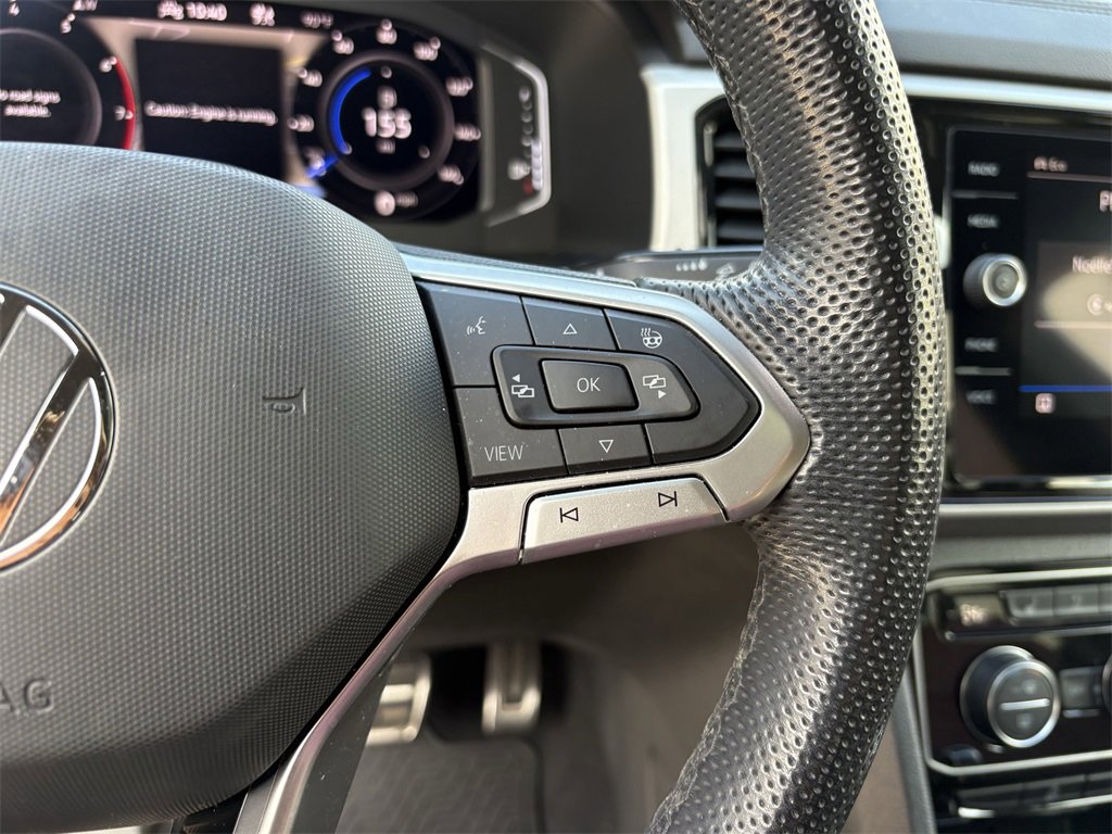 Certified 2022 Volkswagen Atlas Cross Sport SEL Premium R-Line w/ Cross Sport MDO Package image 17