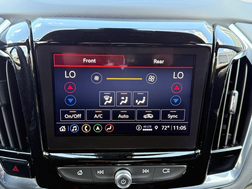 Used 2023 Chevrolet Traverse RS AWD/4WD image 16