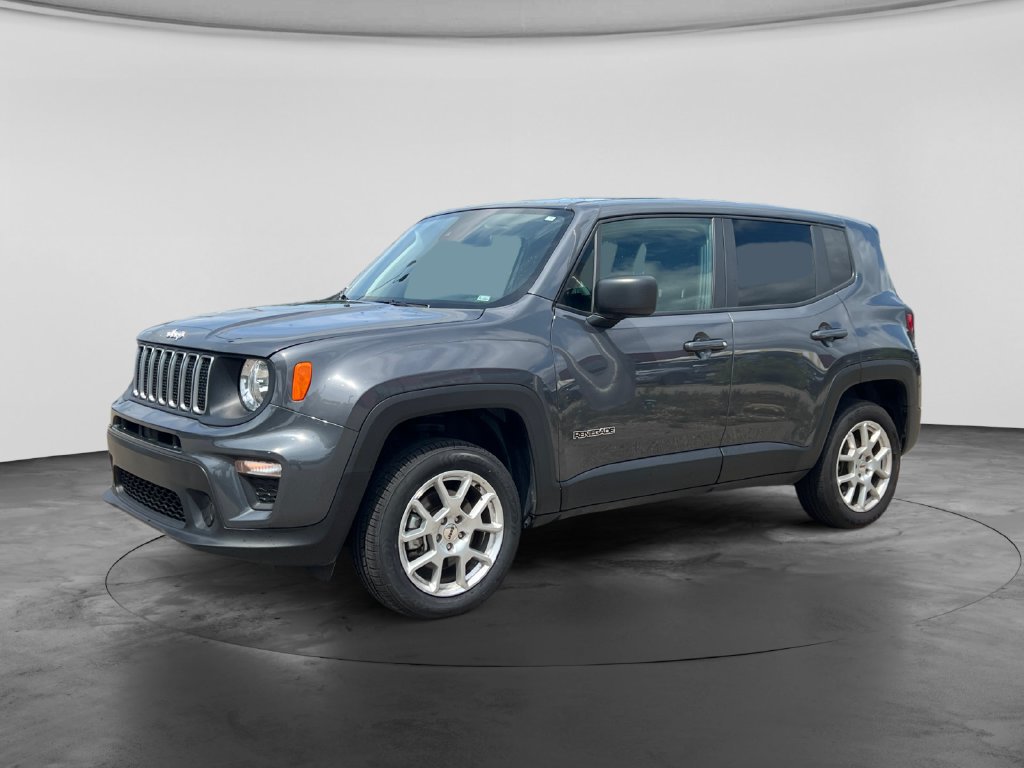 Used 2023 Jeep Renegade Latitude AWD/4WD image 4