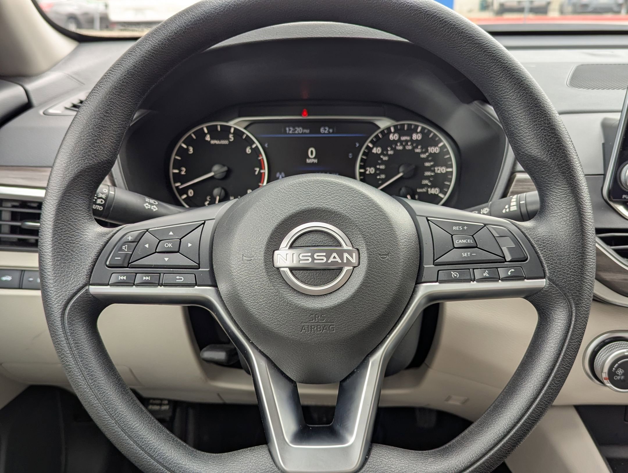 Used 2025 Nissan Altima 2.5 SV image 20