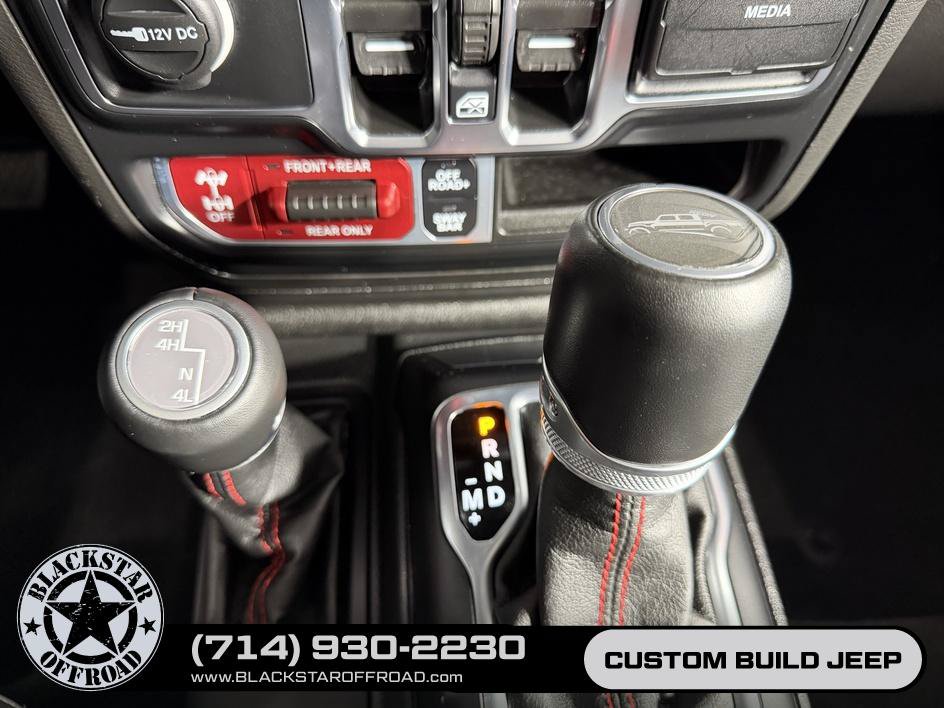Used 2023 Jeep Gladiator Rubicon w/ Trailer Tow Package AWD/4WD image 25