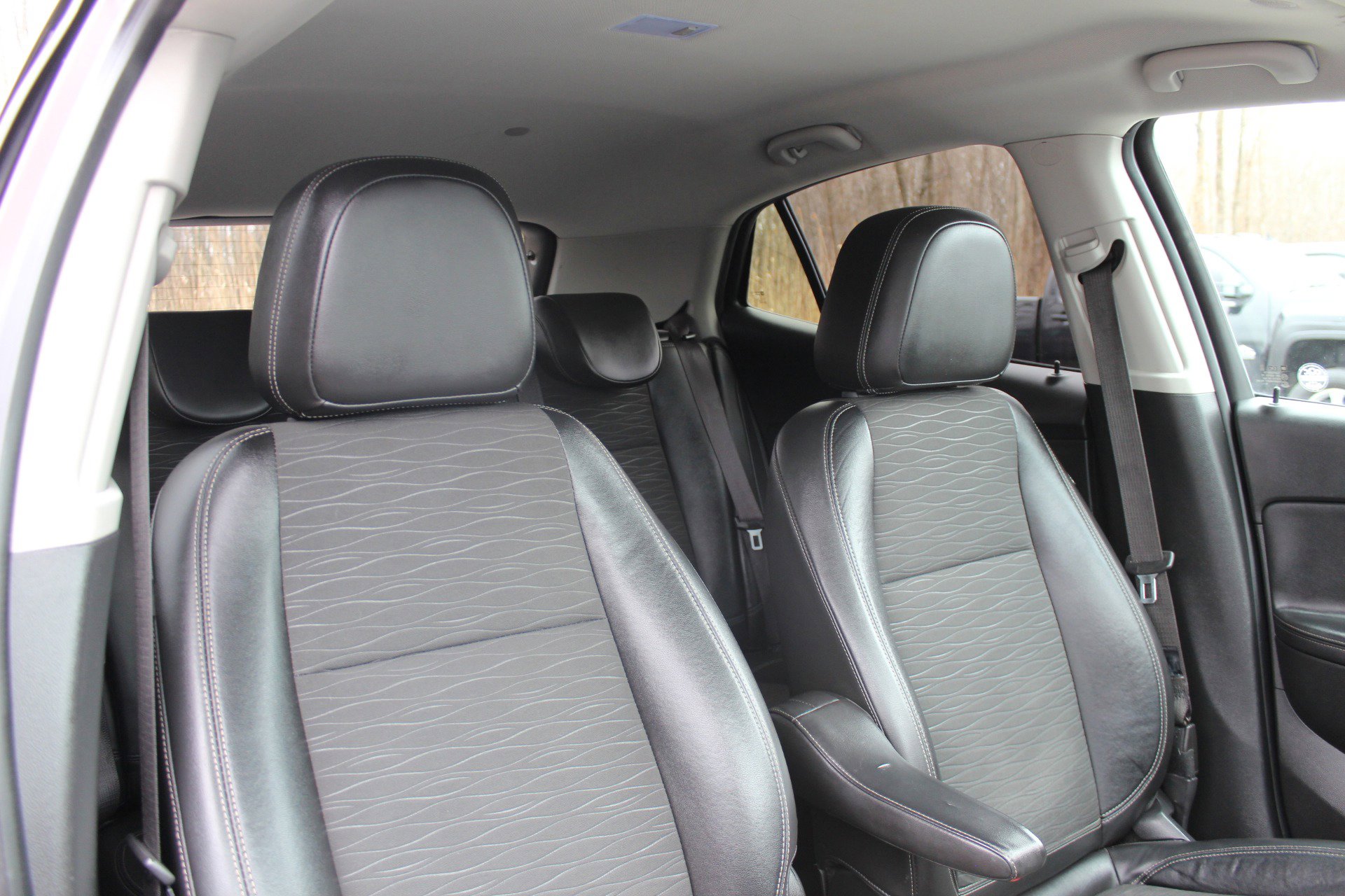 Used 2015 Buick Encore AWD image 35