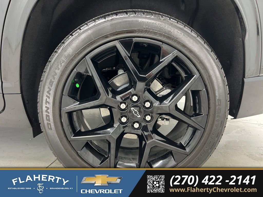 Used 2024 Chevrolet Traverse RS w/ LPO, Floor Liner Package AWD/4WD image 20