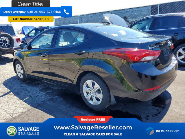 Used 2016 Hyundai Elantra SE FWD image 3