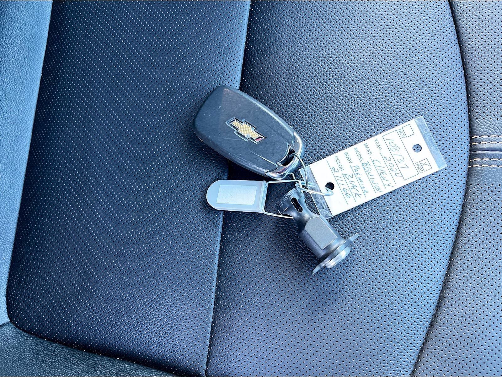 Used 2024 Chevrolet Equinox Premier AWD/4WD image 33
