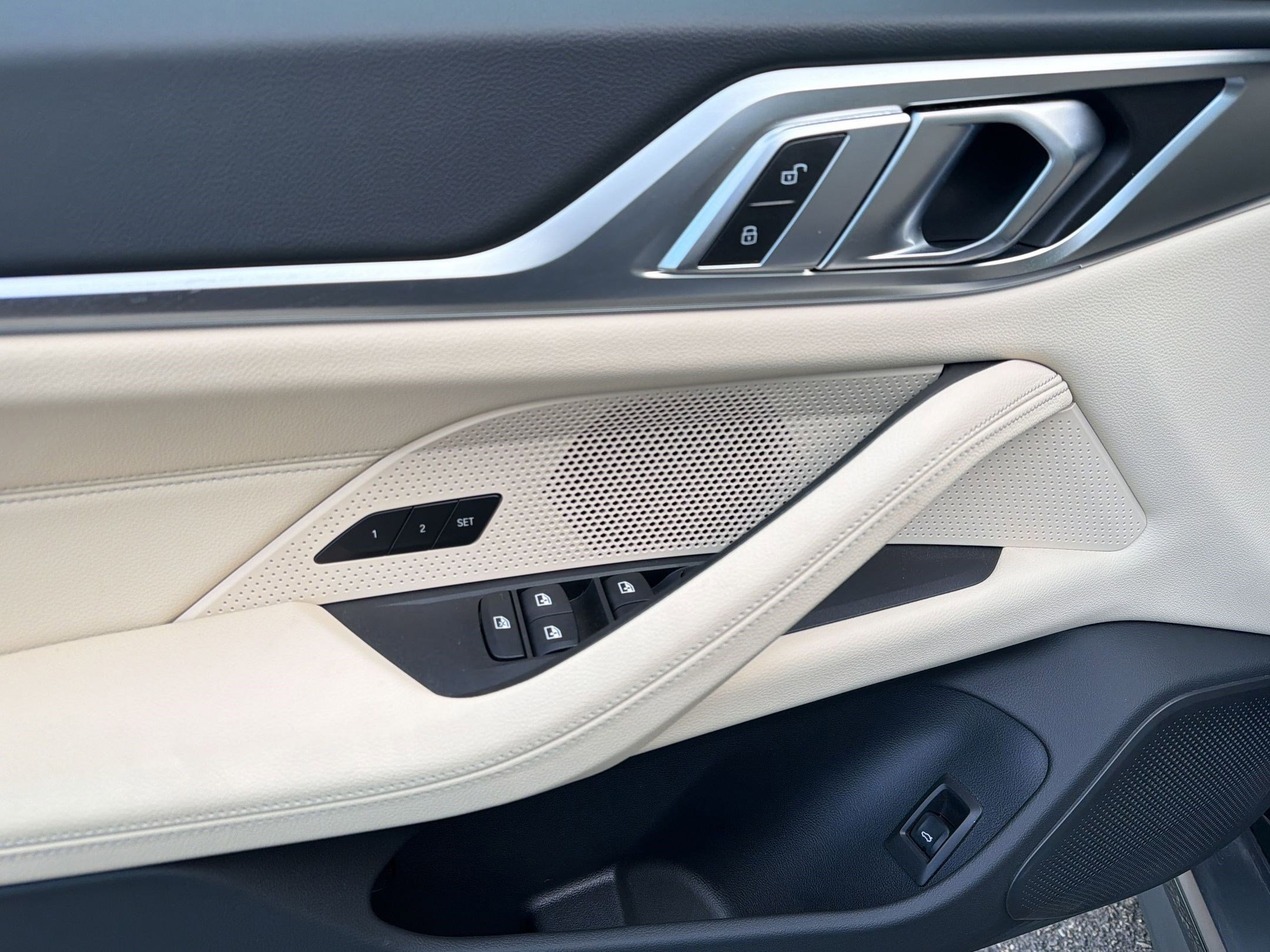 Certified 2023 BMW i4 eDrive35 w/ Premium Package image 13