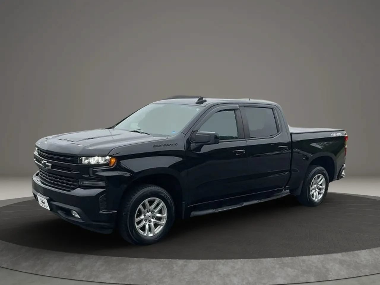 Used 2022 Chevrolet Silverado 1500 RST w/ Convenience Package II AWD/4WD image 1