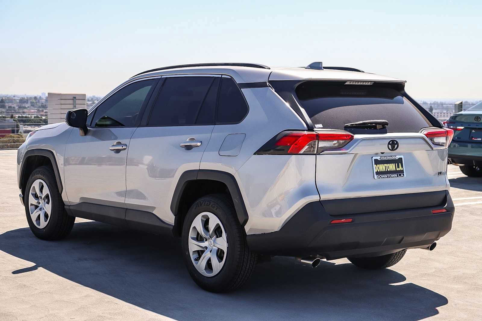 Used 2019 Toyota RAV4 LE image 6