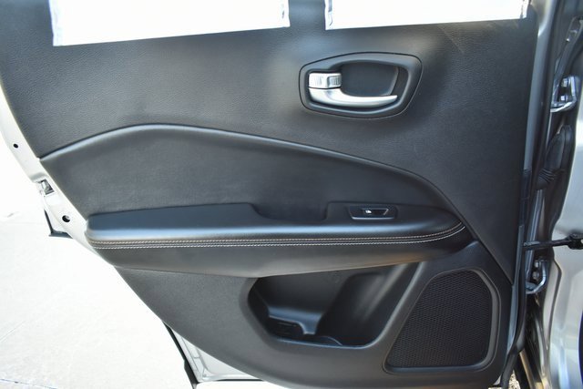 Used 2018 Jeep Compass Latitude w/ Popular Equipment Group image 32