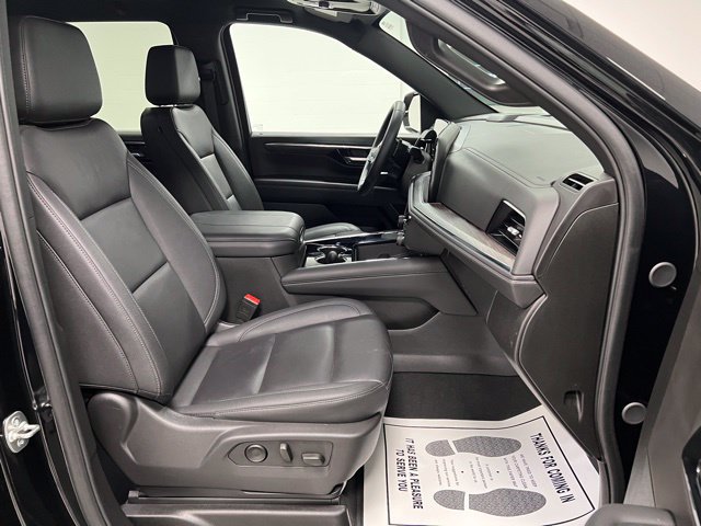 Used 2025 Chevrolet Tahoe LT AWD/4WD image 52