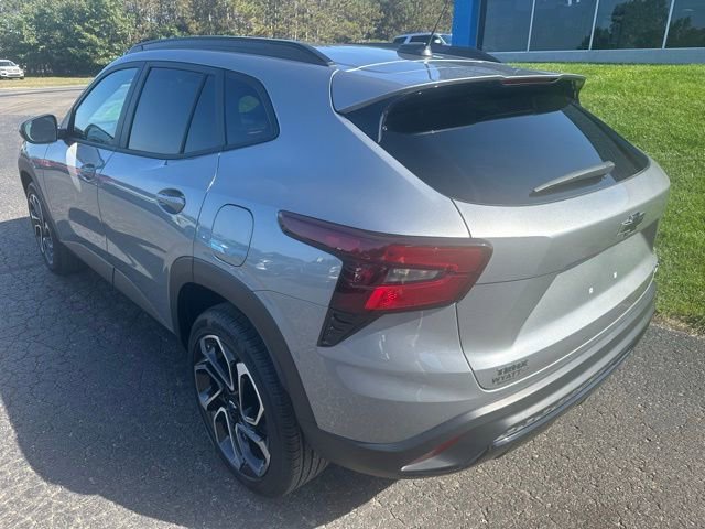 Certified 2024 Chevrolet Trax RS w/ Driver Confidence Package image 4