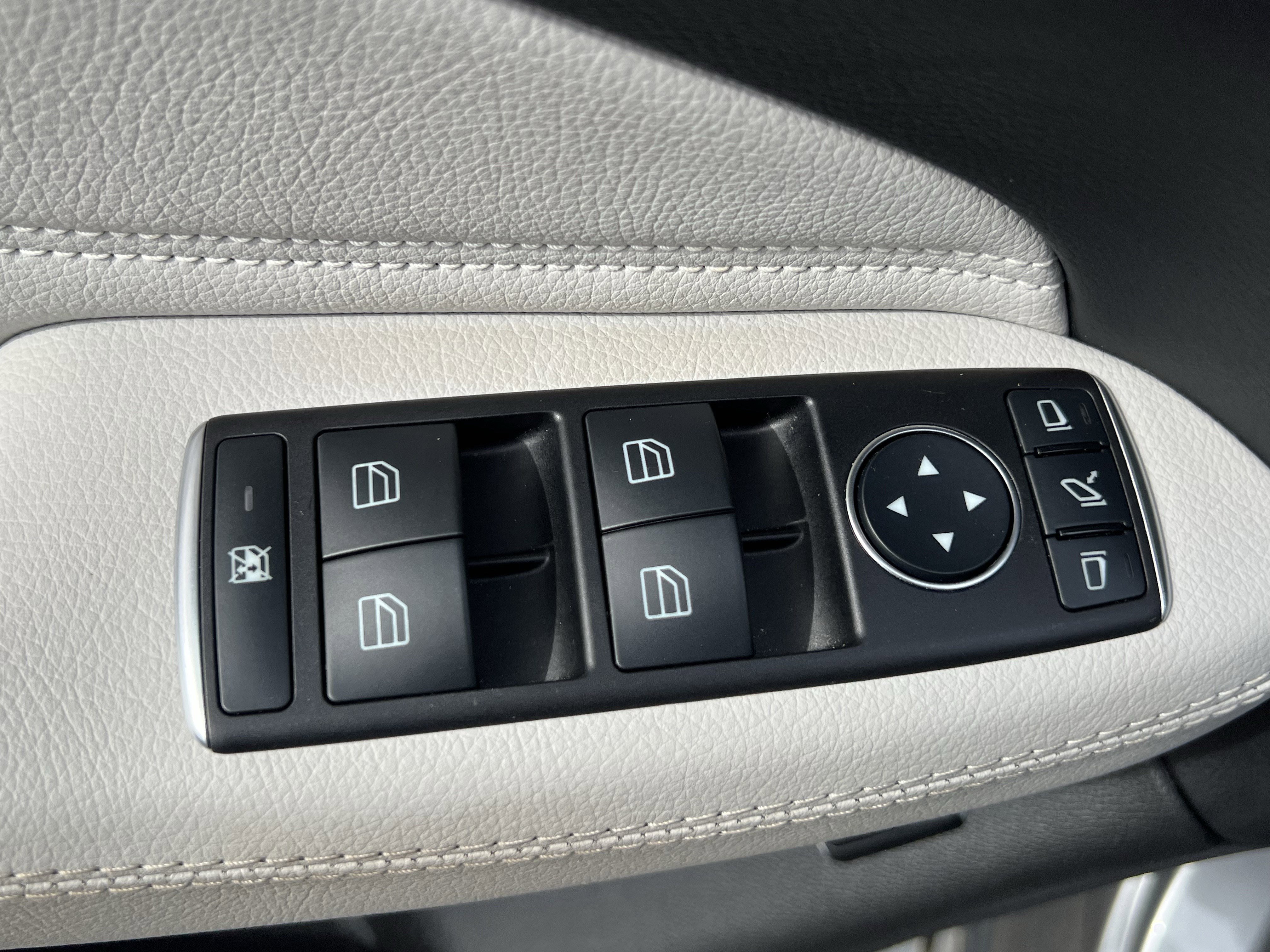 Used 2016 Mercedes-Benz GLE 400 4MATIC image 15