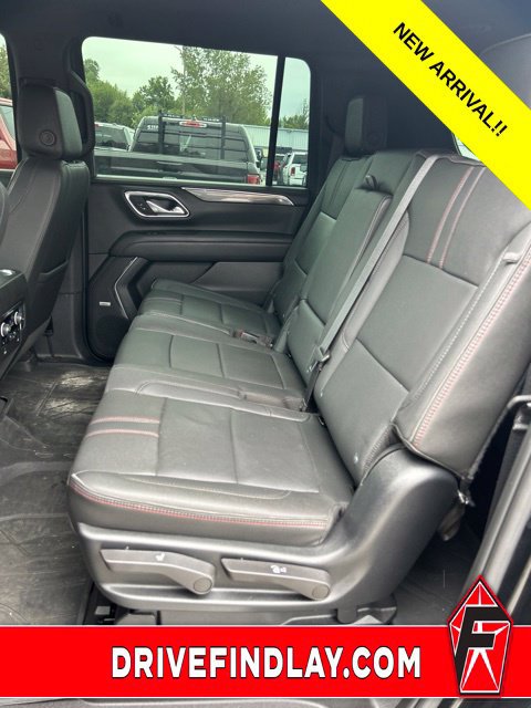 Used 2023 Chevrolet Suburban RST w/ Luxury Package AWD/4WD image 11