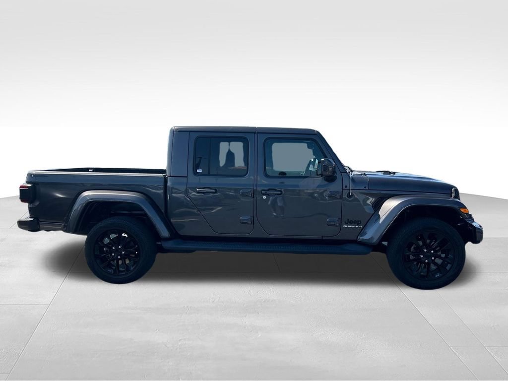 Used 2021 Jeep Gladiator Overland AWD/4WD image 6