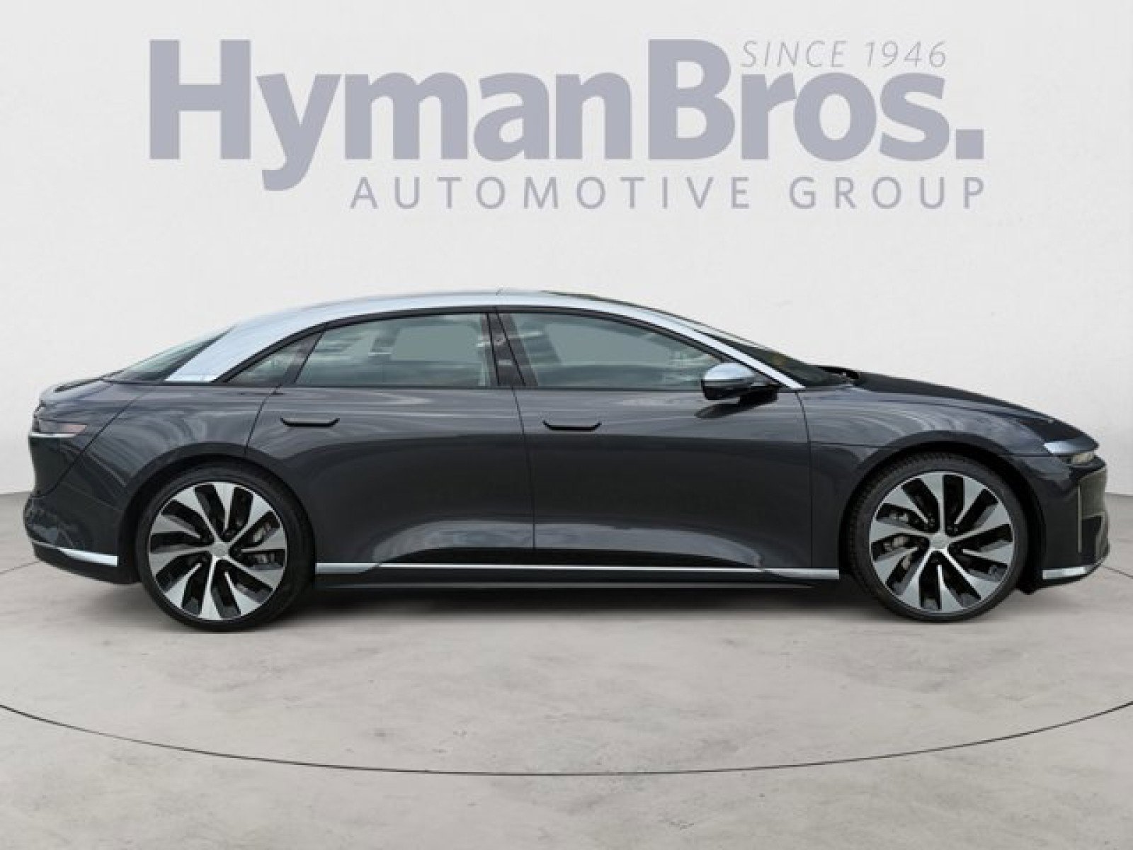 Used 2025 Lucid Air Grand Touring AWD/4WD image 2