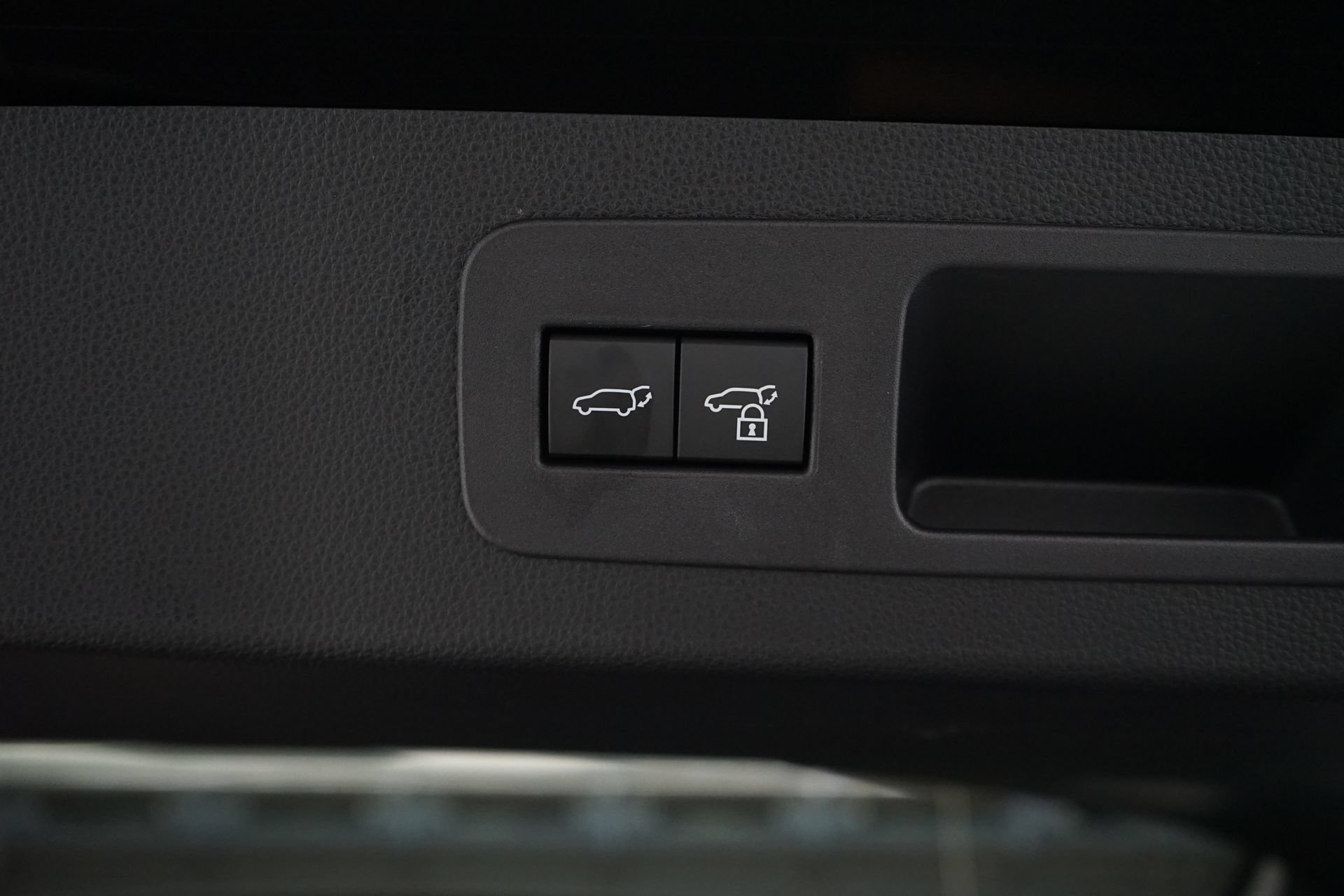 Used 2026 Lexus LX 600 4WD w/ Luxury Package image 36