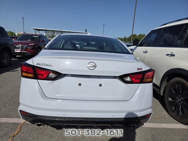 Used 2025 Nissan Altima 2.5 SR FWD image 3