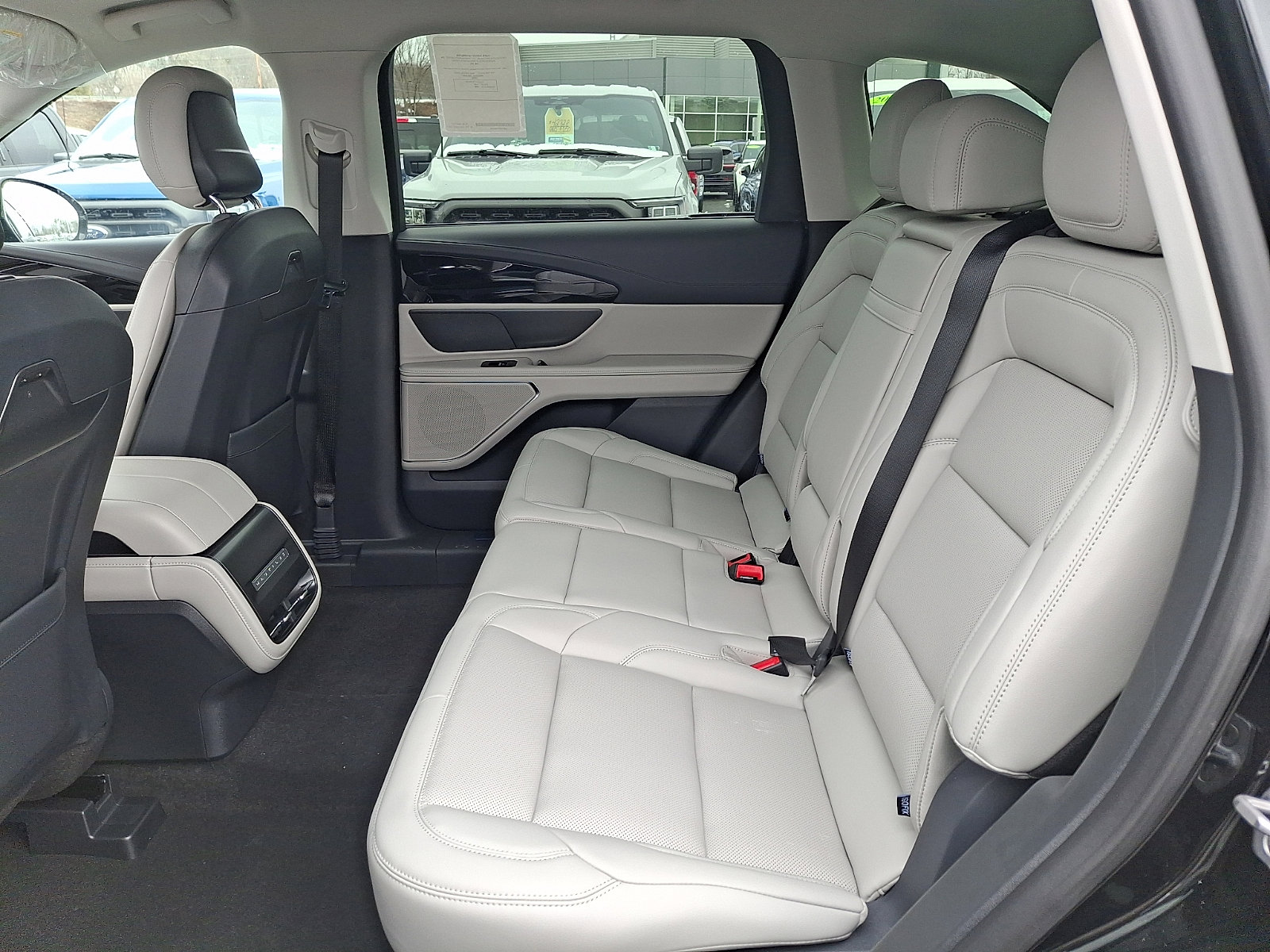 New 2026 Lincoln Nautilus Premier image 6