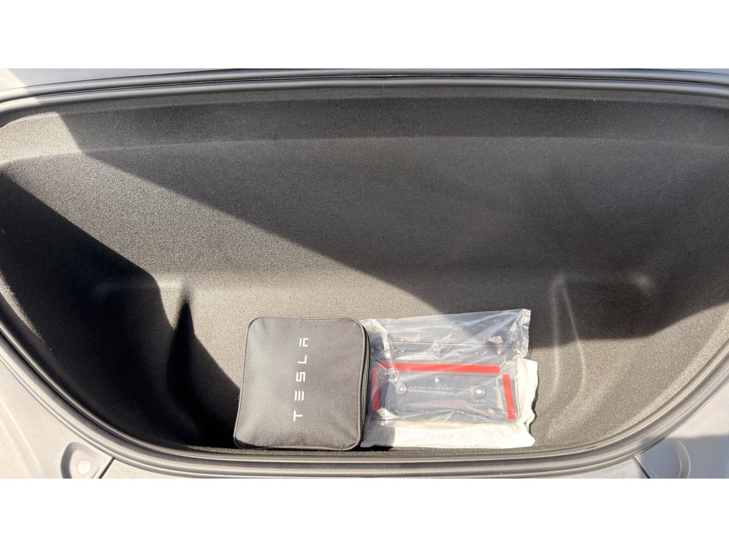 Used 2023 Tesla Model X Plaid image 17