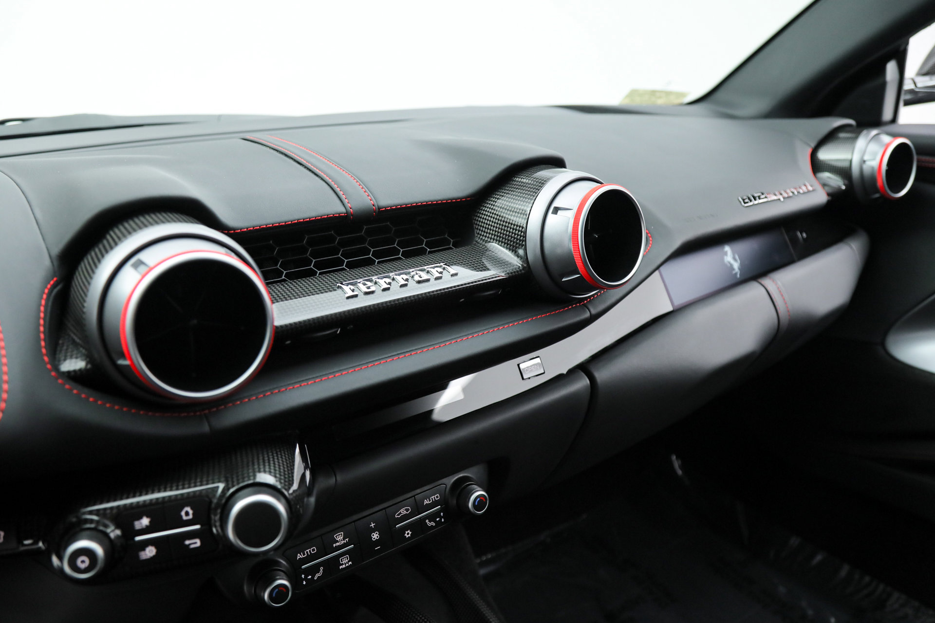 Certified 2019 Ferrari 812 Superfast image 30