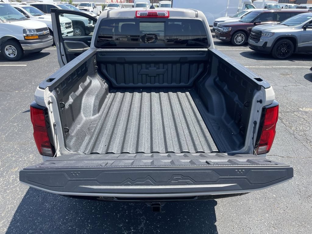 New 2026 Chevrolet Colorado ZR2 w/ Technology Package AWD/4WD image 23