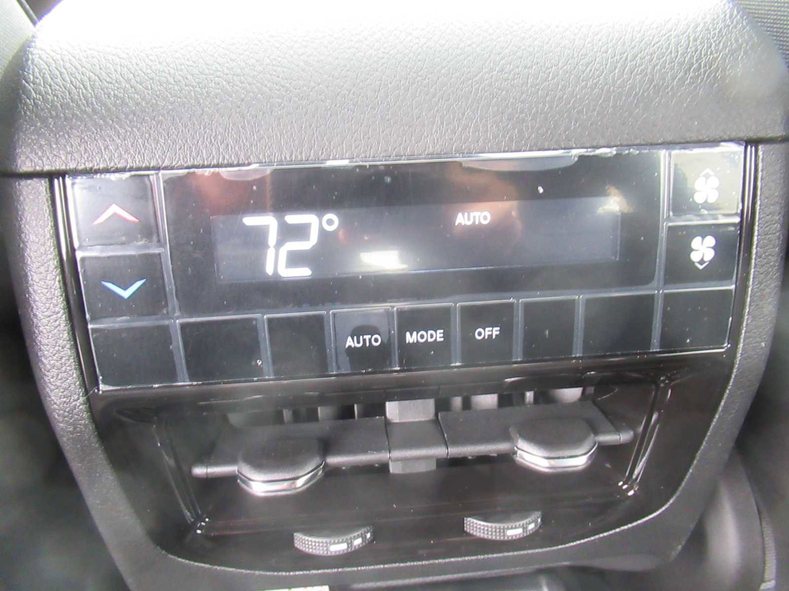 New 2025 Jeep Grand Cherokee L Altitude image 44