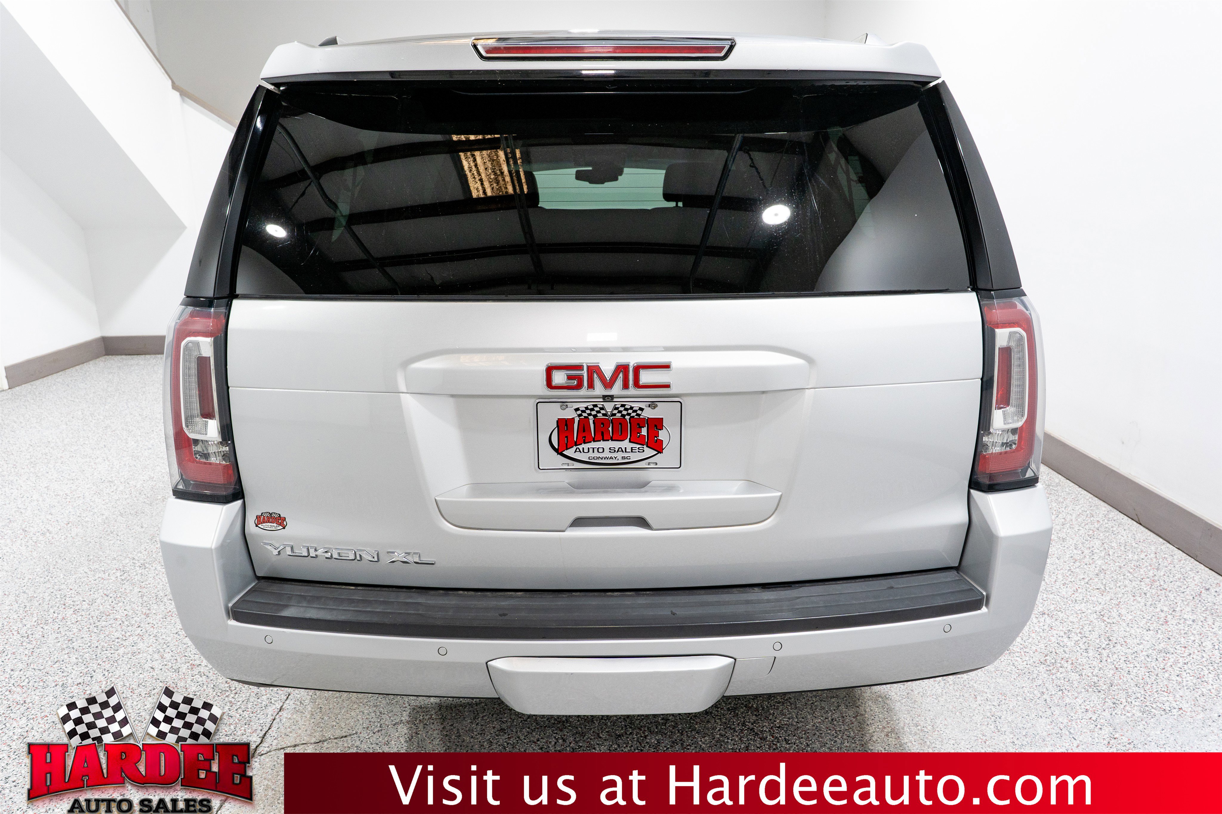 Used 2018 GMC Yukon XL SLT w/ Open Road Package RWD image 4