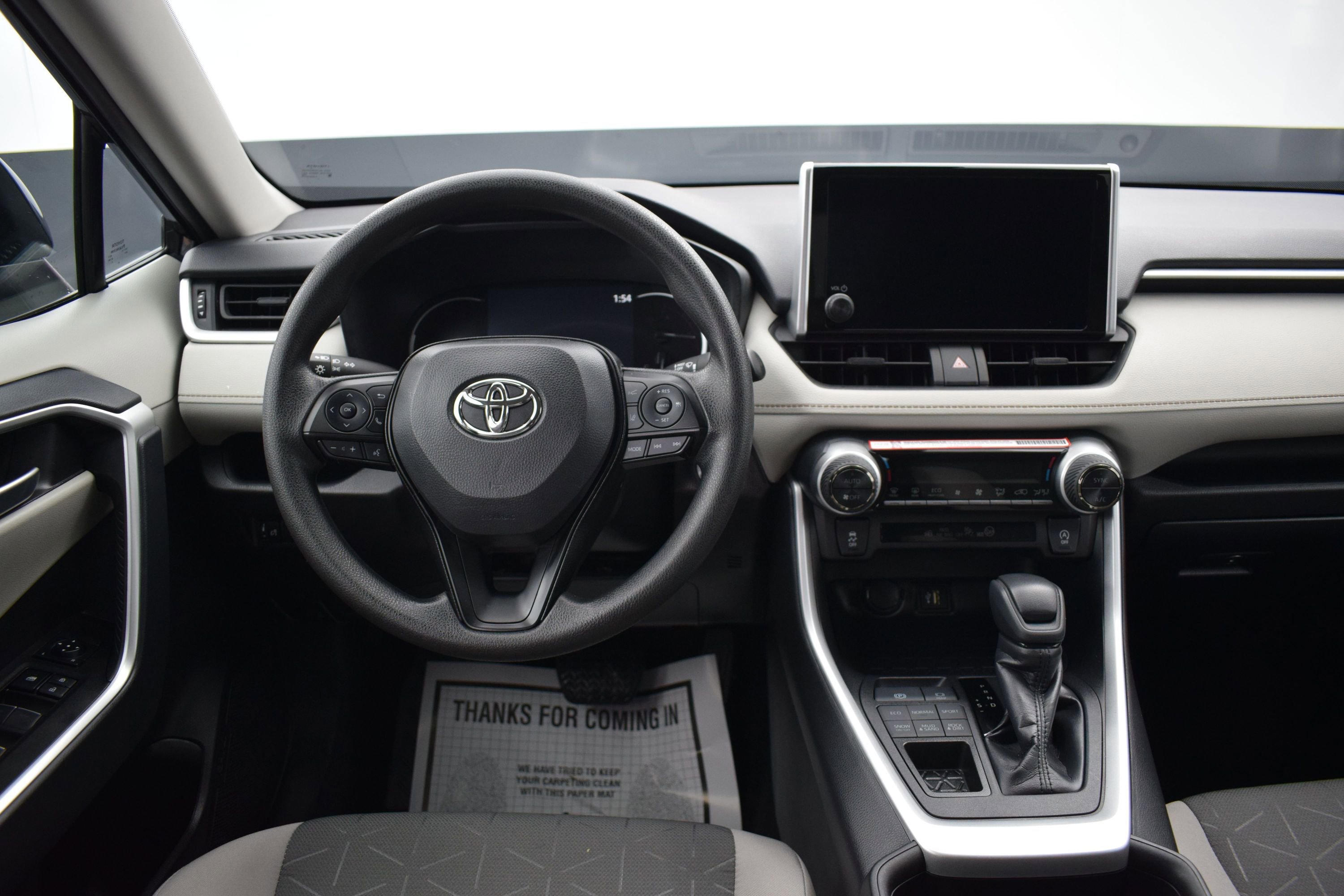 Used 2025 Toyota RAV4 XLE AWD/4WD image 14