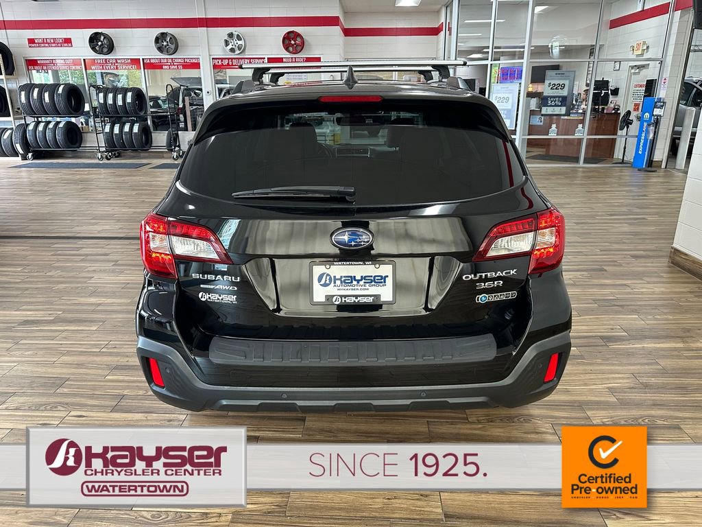 Used 2018 Subaru Outback 3.6R Touring w/ Popular Package #3 AWD/4WD image 4