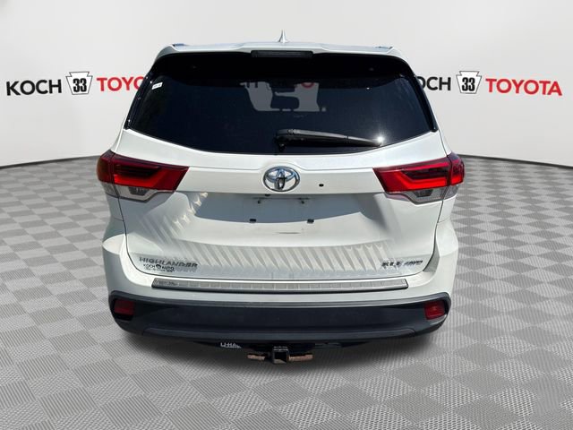 Used 2019 Toyota Highlander XLE AWD/4WD image 7