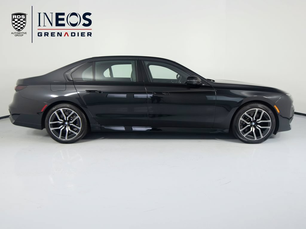 Used 2023 BMW 760i xDrive AWD/4WD image 5