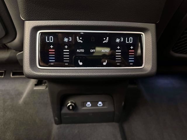 Certified 2024 Audi Q8 e-tron Premium Plus w/ Premium Plus Package AWD/4WD image 15