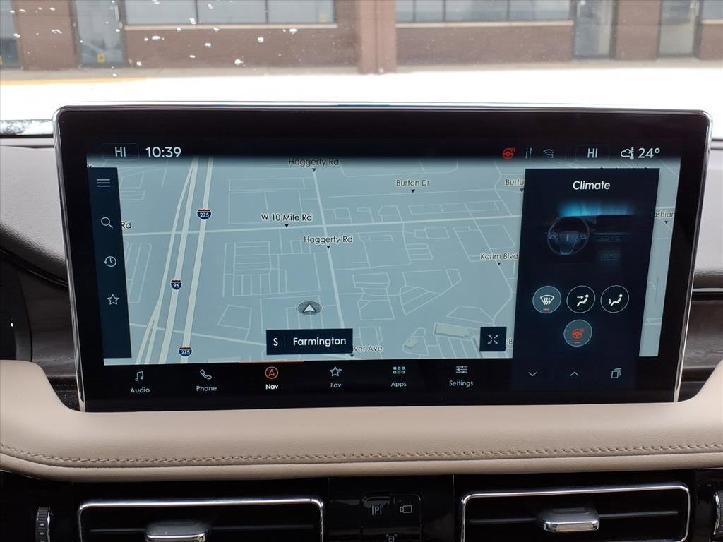 Used 2023 Lincoln Nautilus Reserve image 14