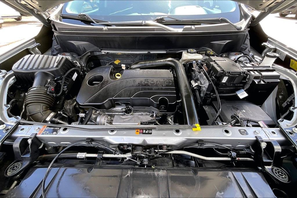 Used 2023 GMC Terrain AT4 w/ Infotainment Package II AWD/4WD image 31