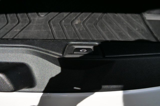 Used 2020 BMW X5 M w/ Executive Package AWD/4WD image 47