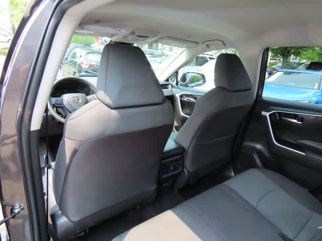 Used 2025 Toyota RAV4 XLE AWD/4WD image 14