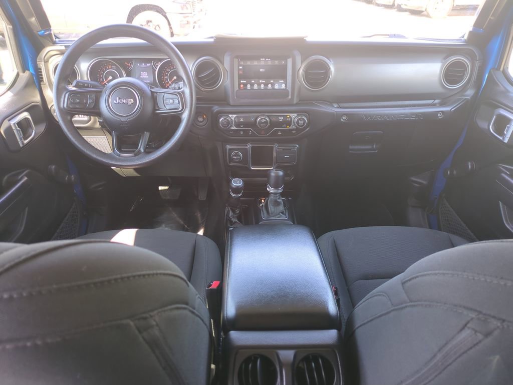 Used 2022 Jeep Wrangler Unlimited Sport image 16