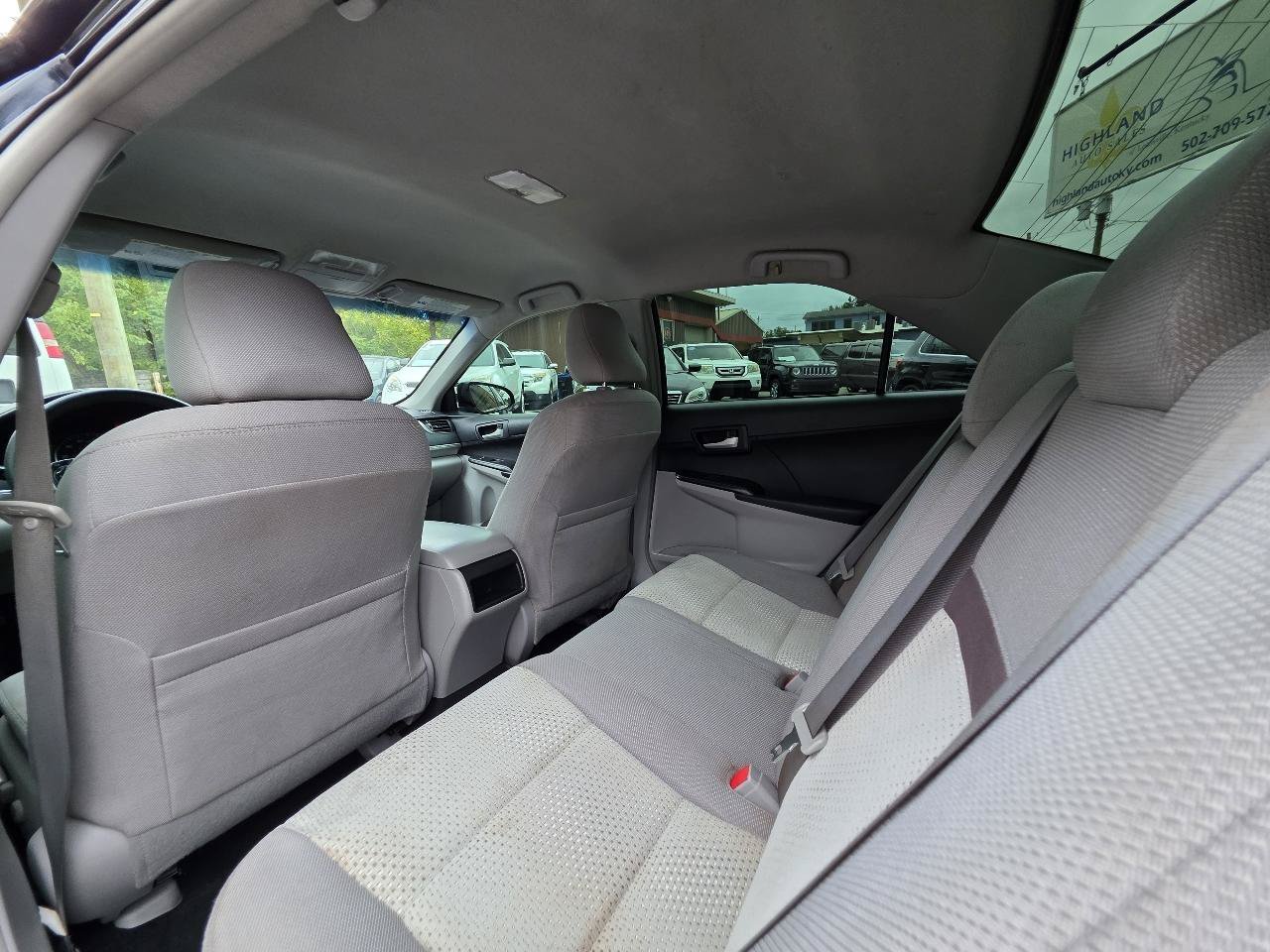 Used 2012 Toyota Camry LE FWD image 26