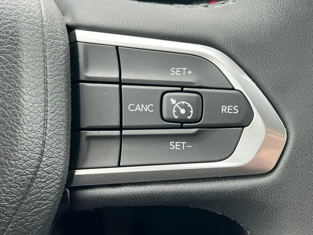 Used 2023 Jeep Compass Latitude AWD/4WD image 22