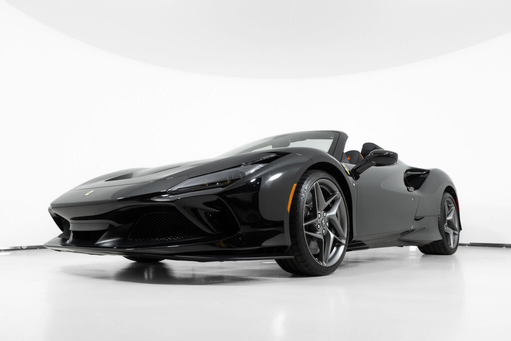 Used 2022 Ferrari F8 Tributo RWD image 14