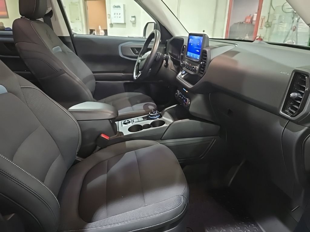 Used 2022 Ford Bronco Sport Badlands image 10