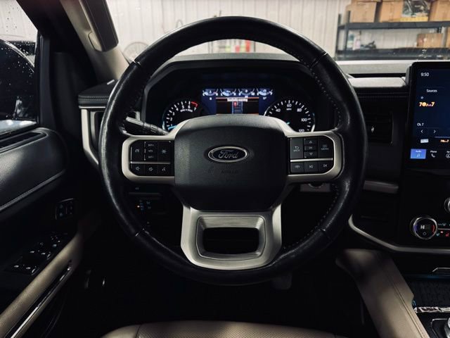 Used 2024 Ford Expedition Max XLT AWD/4WD image 29