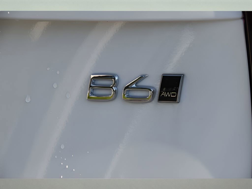 New 2026 Volvo XC90 B6 Plus w/ Protection Package Premier image 29