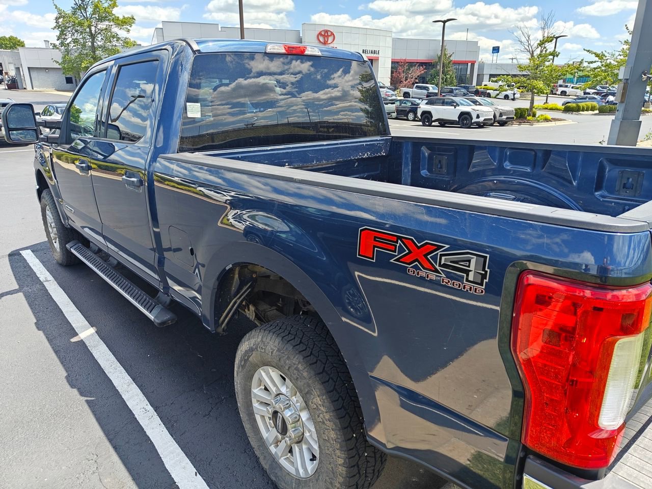 Used 2017 Ford F250 XLT w/ XLT Value Package AWD/4WD image 9