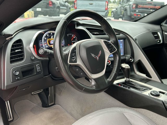 Used 2014 Chevrolet Corvette Stingray Convertible RWD image 9