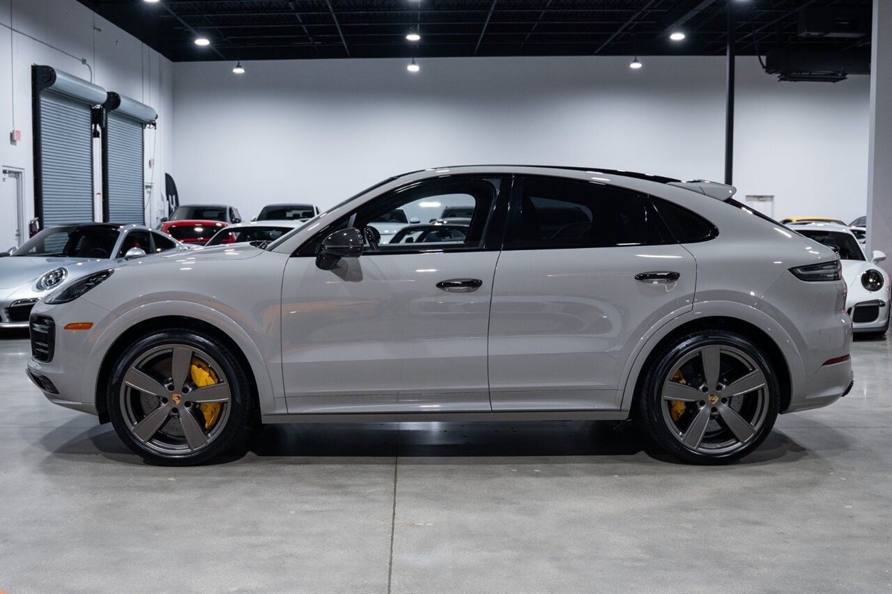 Used 2021 Porsche Cayenne Turbo AWD/4WD image 3